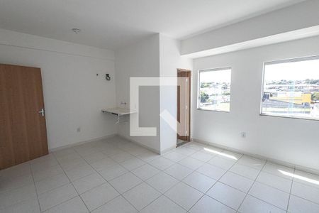 Quarto / Cozinha / Banheiro de apartamento para alugar com 1 quarto, 18m² em Dona Clara, Belo Horizonte