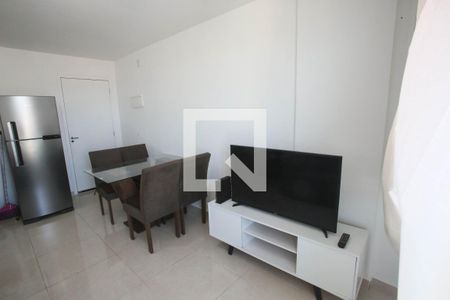 Sala de apartamento para alugar com 1 quarto, 36m² em Taquara, Rio de Janeiro