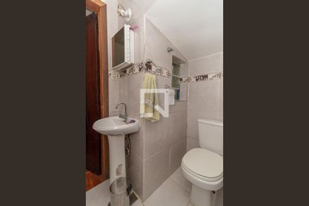 Banheiro da Suíte de casa à venda com 4 quartos, 320m² em Floresta, Porto Alegre