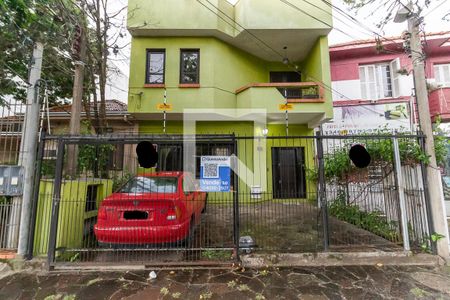 Casa à venda com 320m², 4 quartos e 2 vagasFachada