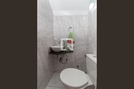 Casa à venda com 320m², 4 quartos e 2 vagasLavabo