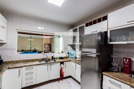 Casa à venda com 300m², 5 quartos e 4 vagasCozinha