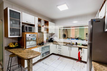 Casa à venda com 300m², 5 quartos e 4 vagasCozinha