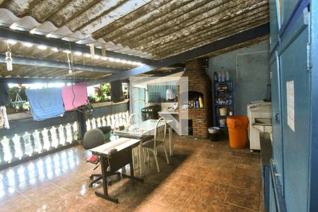 Casa à venda com 165m², 2 quartos e 1 vaga Casa à venda com 165m², 2 quartos e 1 vagaÁrea de Serviço