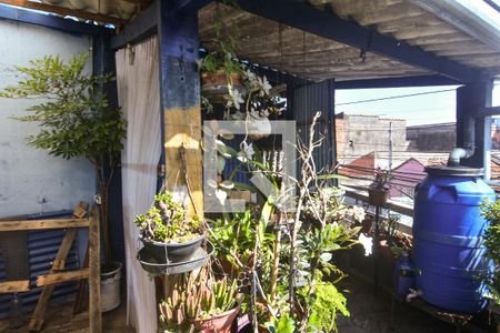 Casa à venda com 165m², 2 quartos e 1 vaga Casa à venda com 165m², 2 quartos e 1 vagaVaranda
