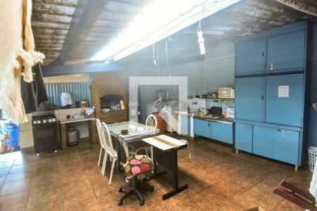 Casa à venda com 165m², 2 quartos e 1 vaga Casa à venda com 165m², 2 quartos e 1 vagaÁrea de Serviço