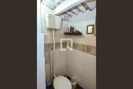 Casa à venda com 165m², 2 quartos e 1 vaga Casa à venda com 165m², 2 quartos e 1 vagaBanheiro da Suíte