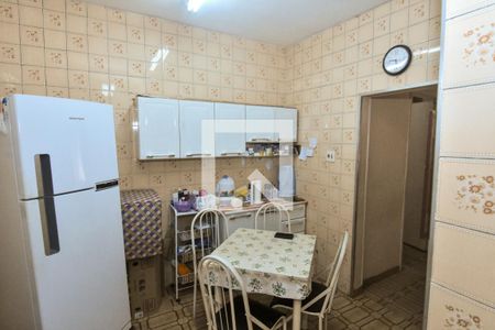 Casa à venda com 165m², 2 quartos e 1 vaga Casa à venda com 165m², 2 quartos e 1 vagaCozinha
