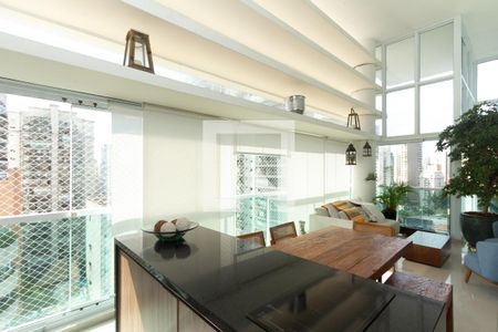 Varanda de apartamento à venda com 3 quartos, 173m² em Vila Uberabinha, São Paulo