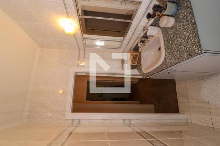 Casa à venda com 200m², 4 quartos e 2 vagasBanheiro