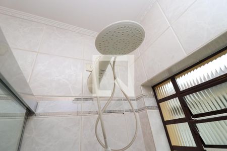 Casa à venda com 200m², 4 quartos e 2 vagasBanheiro