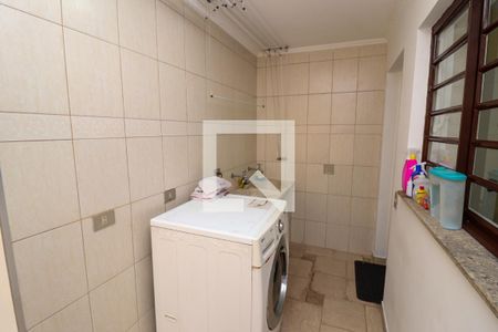 Casa à venda com 200m², 4 quartos e 2 vagasLavanderia