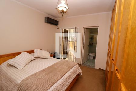 Casa à venda com 200m², 4 quartos e 2 vagasQuarto Suíte