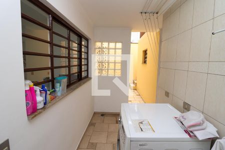 Casa à venda com 200m², 4 quartos e 2 vagasLavanderia