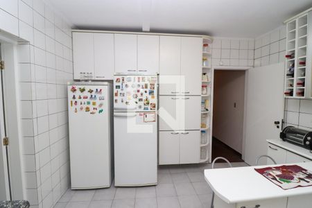 Casa à venda com 200m², 4 quartos e 2 vagasCozinha