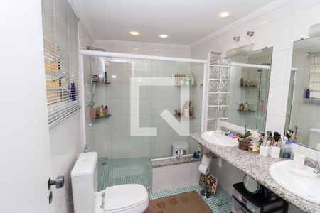 Casa à venda com 200m², 4 quartos e 2 vagasBanheiro da Suíte