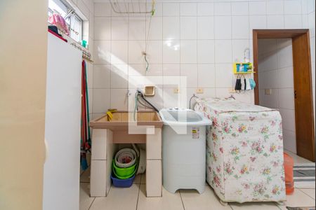 Casa à venda com 295m², 3 quartos e 3 vagas Casa à venda com 295m², 3 quartos e 3 vagasÁrea de Serviço