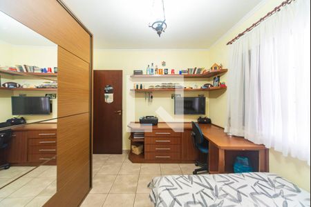 Casa à venda com 295m², 3 quartos e 3 vagas Casa à venda com 295m², 3 quartos e 3 vagasQuarto 1