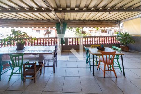 Casa à venda com 295m², 3 quartos e 3 vagas Casa à venda com 295m², 3 quartos e 3 vagasVista do Quarto 3