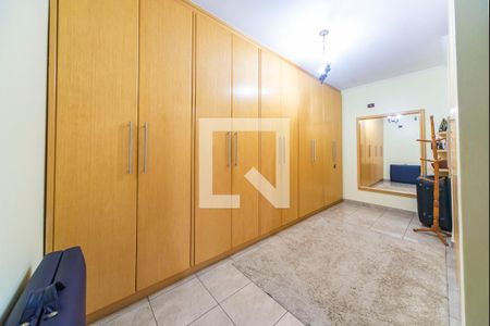 Casa à venda com 295m², 3 quartos e 3 vagas Casa à venda com 295m², 3 quartos e 3 vagasCloset do quarto 3