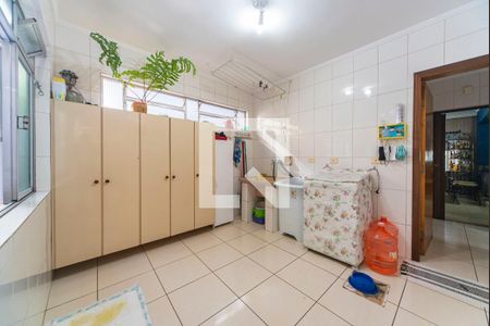 Casa à venda com 295m², 3 quartos e 3 vagas Casa à venda com 295m², 3 quartos e 3 vagasÁrea de Serviço