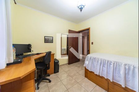 Casa à venda com 295m², 3 quartos e 3 vagas Casa à venda com 295m², 3 quartos e 3 vagasQuarto 2