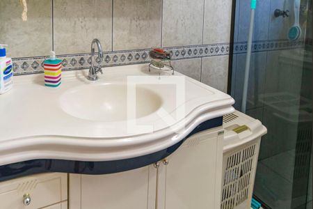 Casa à venda com 295m², 3 quartos e 3 vagas Casa à venda com 295m², 3 quartos e 3 vagasPia