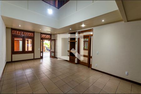 sala de casa de condomínio à venda com 7 quartos, 675m² em Largo da Batalha, Niterói