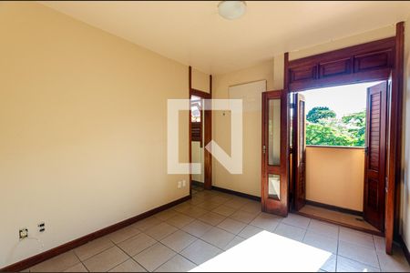 Casa de condomínio à venda com 675m², 7 quartos e 6 vagas Casa de condomínio à venda com 675m², 7 quartos e 6 vagasSuite