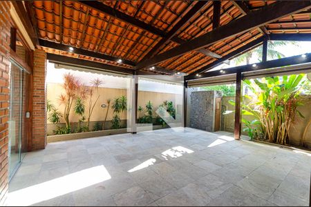 Casa de condomínio à venda com 675m², 7 quartos e 6 vagas Casa de condomínio à venda com 675m², 7 quartos e 6 vagasárea de lazer