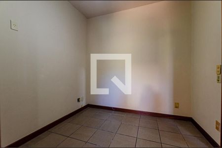 Casa de condomínio à venda com 675m², 7 quartos e 6 vagas Casa de condomínio à venda com 675m², 7 quartos e 6 vagassuite