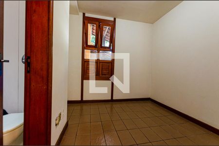 Casa de condomínio à venda com 675m², 7 quartos e 6 vagas Casa de condomínio à venda com 675m², 7 quartos e 6 vagasÁrea de Serviço