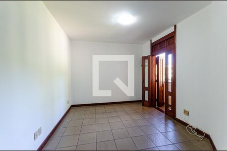 suite de casa de condomínio à venda com 7 quartos, 675m² em Largo da Batalha, Niterói