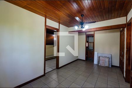 Casa de condomínio à venda com 675m², 7 quartos e 6 vagas Casa de condomínio à venda com 675m², 7 quartos e 6 vagasQuarto