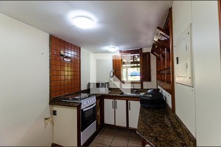 Casa de condomínio à venda com 675m², 7 quartos e 6 vagas Casa de condomínio à venda com 675m², 7 quartos e 6 vagasárea de lazer