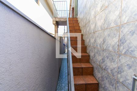 Casa à venda com 95m², 2 quartos e sem vagaEscada