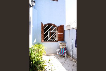 Casa à venda com 245m², 5 quartos e 4 vagas Casa à venda com 245m², 5 quartos e 4 vagasÁrea de Serviço