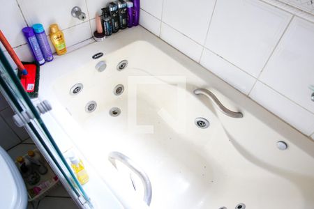 Casa à venda com 245m², 5 quartos e 4 vagas Casa à venda com 245m², 5 quartos e 4 vagasBanheiro da Suite 1