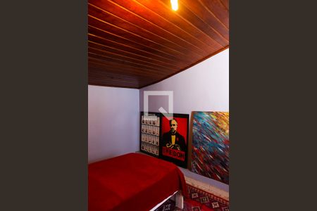 Casa à venda com 245m², 5 quartos e 4 vagas Casa à venda com 245m², 5 quartos e 4 vagasQuarto 3