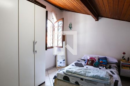 Casa à venda com 245m², 5 quartos e 4 vagas Casa à venda com 245m², 5 quartos e 4 vagasSuite 2