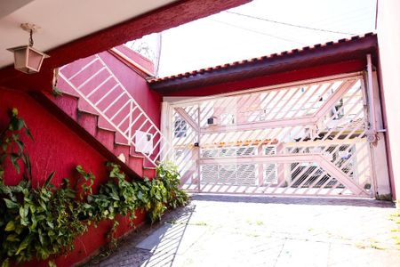 Casa à venda com 245m², 5 quartos e 4 vagas Casa à venda com 245m², 5 quartos e 4 vagasGaragem