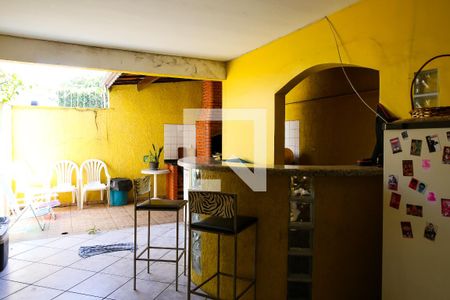 Casa à venda com 245m², 5 quartos e 4 vagas Casa à venda com 245m², 5 quartos e 4 vagasChurrasqueira