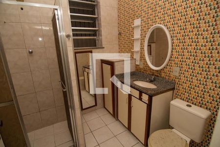 Casa à venda com 253m², 5 quartos e 1 vagaBanheiro