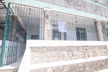 Casa à venda com 253m², 5 quartos e 1 vagaFachada