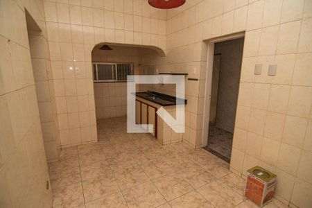 Casa à venda com 253m², 5 quartos e 1 vagaCozinha