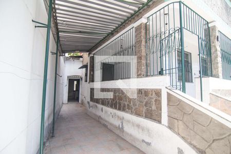 Casa à venda com 253m², 5 quartos e 1 vagaÁrea Externa