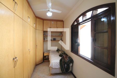 Casa à venda com 200m², 4 quartos e 2 vagasQuarto 2