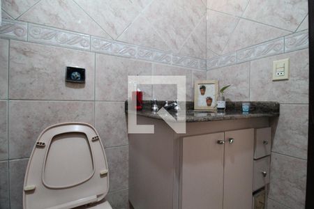 Casa à venda com 200m², 4 quartos e 2 vagasBanheiro 1