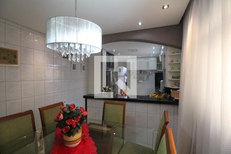 Casa à venda com 200m², 4 quartos e 2 vagasCozinha