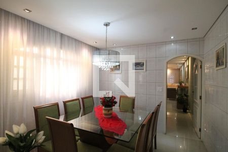 Casa à venda com 200m², 4 quartos e 2 vagasCozinha